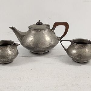 Fenton Bros Sheffield Hammered Pewter Tea Set with Wooden Handle Hand Signed.